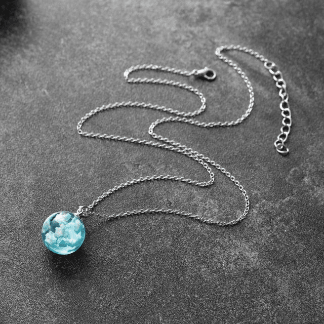 4396-5f74862f5f4d287fd14ce717667e92f5-640x640 1 Blue Sky Cloud Resin Necklace